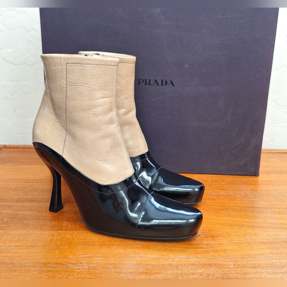 Vintage Prada Two Tone Boots Calfskin Leather Victorian Steampunk Womens 6 NEW - Picture 2 of 16